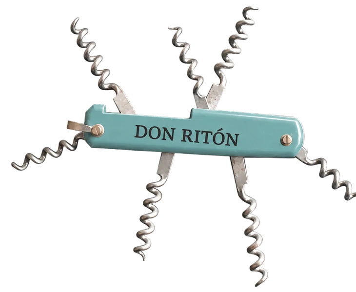 « French couteau suisse » Don Ritón, doté de six mèches déployées simultanément